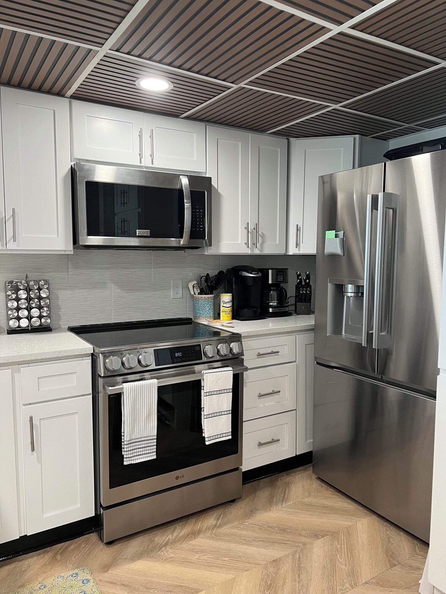 Pirates Cove 118 gallery photo 4